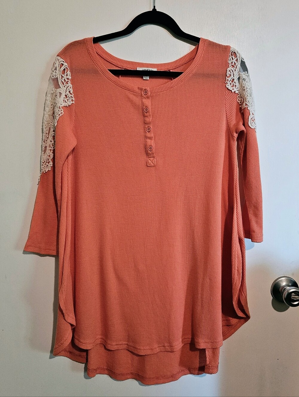 Umgee Womens Small Coral Orange Waffle Knit Top Lace 3/4 Sleeve Button Front